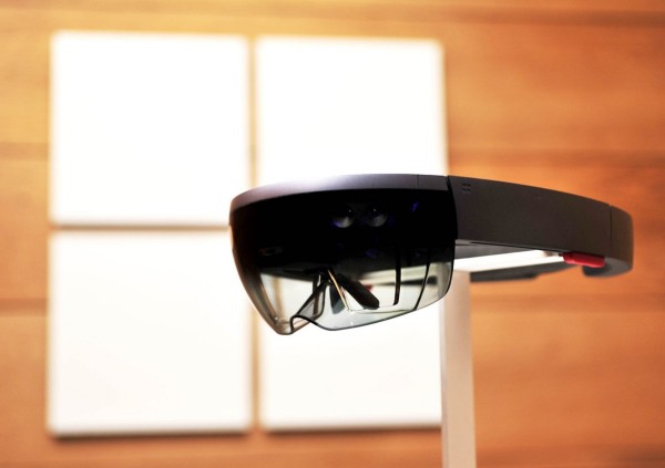 Κράνη VR από τη Microsoft για συστήματα με Windows 10